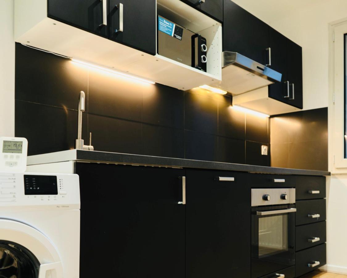 Bella Luna Iii - Elegant Centre - Parking Gratuit - Wifi Ultra Rapide-appareil Massage-netflix-jeu Societe Troyes