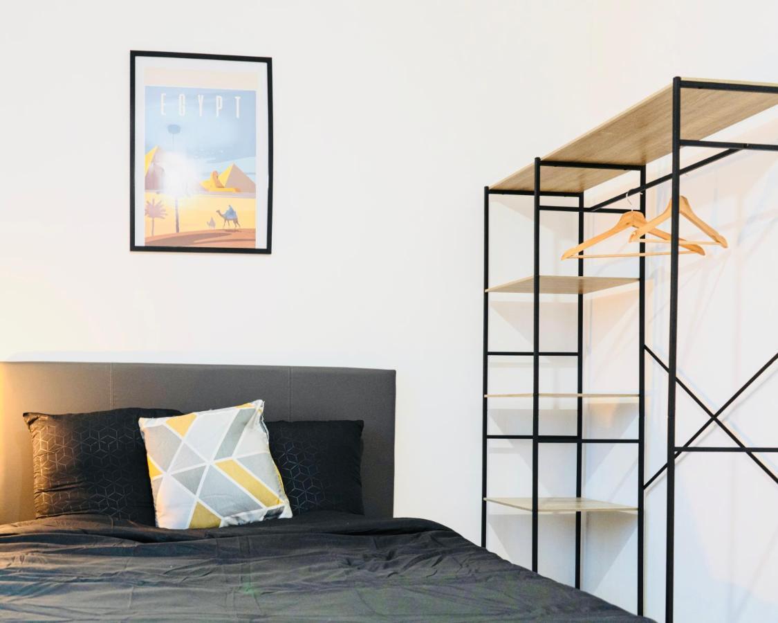 Apartment Bella Luna Iii - Elegant Centre - Parking Gratuit - Wifi Ultra Rapide-appareil Massage-netflix-jeu Societe Troyes
